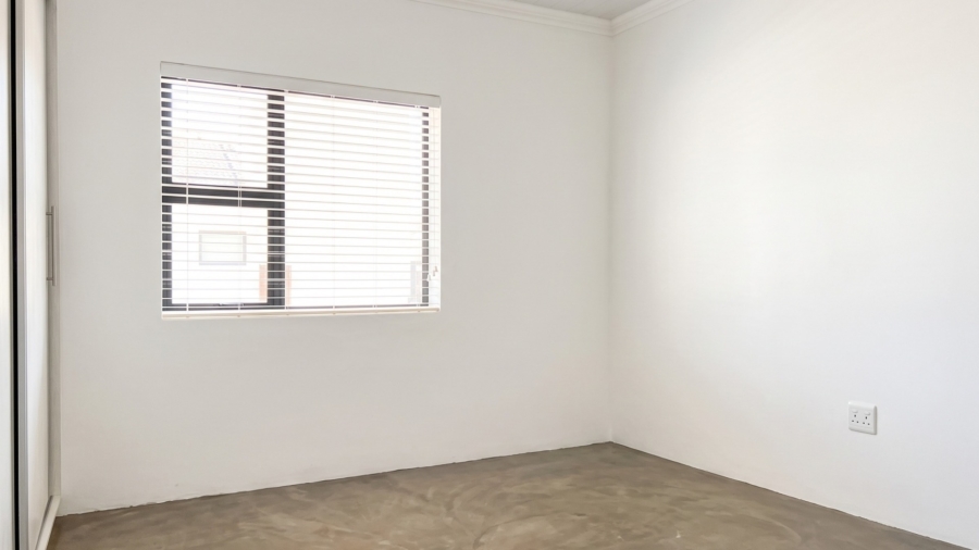 To Let 3 Bedroom Property for Rent in Golden Mile Western Cape